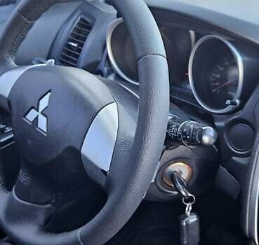 Серый Мицубиси АСХ, объемом двигателя 1.8 л и пробегом 223 тыс. км за 9300 $, фото 12 на Automoto.ua