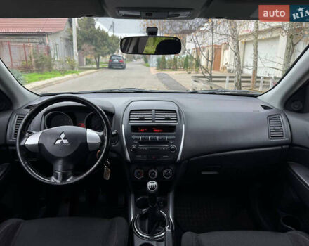 Серый Мицубиси АСХ, объемом двигателя 1.59 л и пробегом 120 тыс. км за 7900 $, фото 24 на Automoto.ua