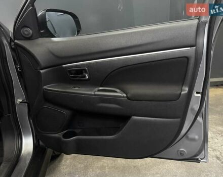 Серый Мицубиси АСХ, объемом двигателя 2 л и пробегом 261 тыс. км за 10000 $, фото 39 на Automoto.ua