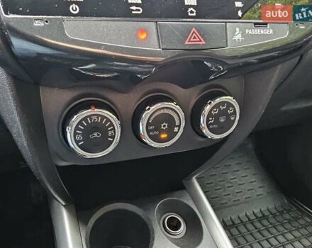 Мицубиси АСХ 2012 в Киеве на Automoto.ua Серый Мицубиси АСХ, объемом двигателя 2 л и пробегом 160 тыс. км за 10000 $, фото 19 на Automoto.ua