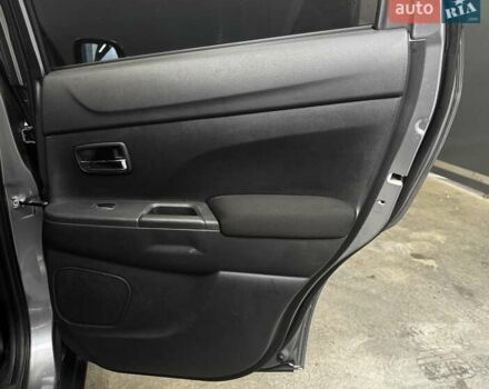 Серый Мицубиси АСХ, объемом двигателя 2 л и пробегом 261 тыс. км за 10000 $, фото 38 на Automoto.ua