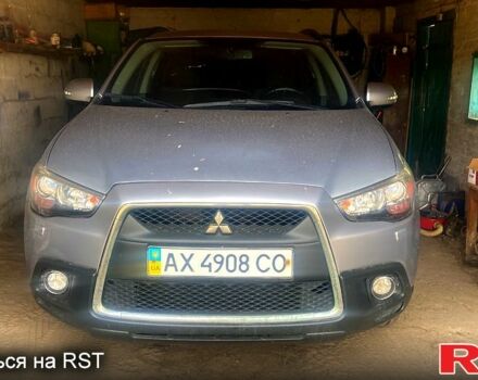 Серый Мицубиси АСХ, объемом двигателя 2 л и пробегом 155 тыс. км за 12000 $, фото 1 на Automoto.ua