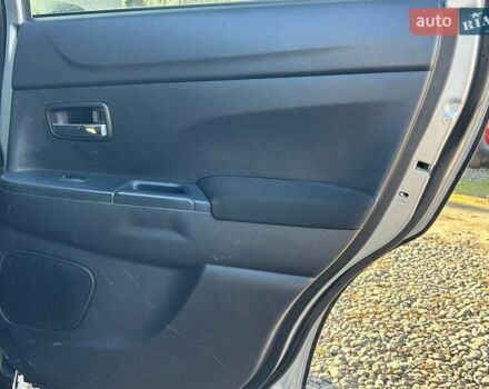 Серый Мицубиси АСХ, объемом двигателя 1.8 л и пробегом 279 тыс. км за 9700 $, фото 29 на Automoto.ua