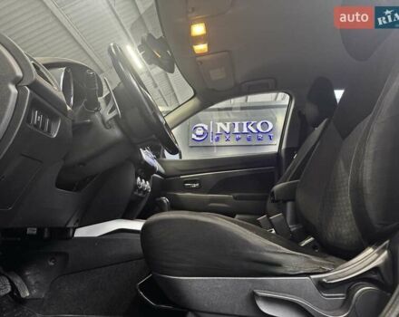 Серый Мицубиси АСХ, объемом двигателя 2 л и пробегом 261 тыс. км за 10000 $, фото 25 на Automoto.ua