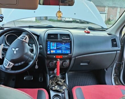 Серый Мицубиси АСХ, объемом двигателя 2 л и пробегом 189 тыс. км за 11200 $, фото 5 на Automoto.ua