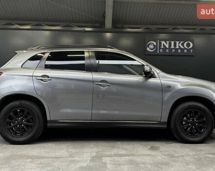 Серый Мицубиси АСХ, объемом двигателя 2 л и пробегом 261 тыс. км за 10000 $, фото 17 на Automoto.ua