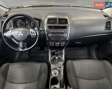 Серый Мицубиси АСХ, объемом двигателя 2 л и пробегом 261 тыс. км за 10000 $, фото 24 на Automoto.ua