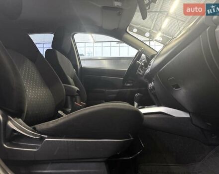 Серый Мицубиси АСХ, объемом двигателя 2 л и пробегом 261 тыс. км за 10000 $, фото 27 на Automoto.ua