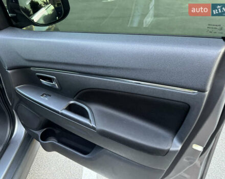 Серый Мицубиси АСХ, объемом двигателя 1.8 л и пробегом 135 тыс. км за 11900 $, фото 15 на Automoto.ua