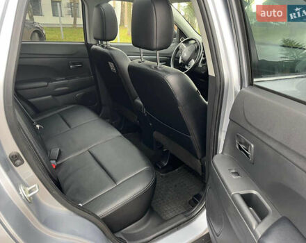 Сірий Міцубісі АСХ, об'ємом двигуна 2.3 л та пробігом 217 тис. км за 13300 $, фото 25 на Automoto.ua