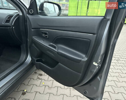 Серый Мицубиси АСХ, объемом двигателя 1.8 л и пробегом 215 тыс. км за 13800 $, фото 42 на Automoto.ua