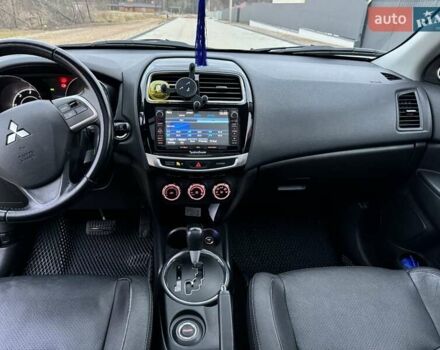 Серый Мицубиси АСХ, объемом двигателя 2.3 л и пробегом 223 тыс. км за 15200 $, фото 29 на Automoto.ua