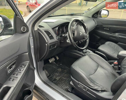 Сірий Міцубісі АСХ, об'ємом двигуна 2.3 л та пробігом 217 тис. км за 13300 $, фото 21 на Automoto.ua