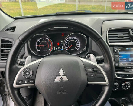 Сірий Міцубісі АСХ, об'ємом двигуна 2.3 л та пробігом 217 тис. км за 13300 $, фото 20 на Automoto.ua