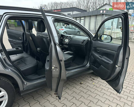 Серый Мицубиси АСХ, объемом двигателя 1.8 л и пробегом 215 тыс. км за 13800 $, фото 55 на Automoto.ua