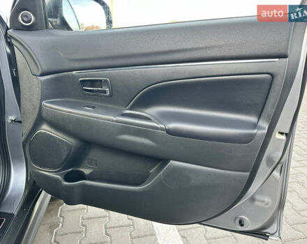 Серый Мицубиси АСХ, объемом двигателя 2.2 л и пробегом 136 тыс. км за 14499 $, фото 44 на Automoto.ua