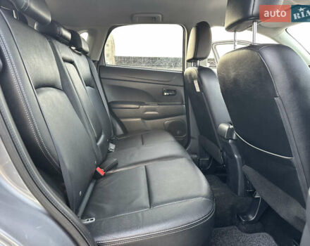 Серый Мицубиси АСХ, объемом двигателя 2.2 л и пробегом 136 тыс. км за 14499 $, фото 47 на Automoto.ua