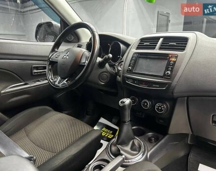 Серый Мицубиси АСХ, объемом двигателя 1.59 л и пробегом 66 тыс. км за 16300 $, фото 18 на Automoto.ua