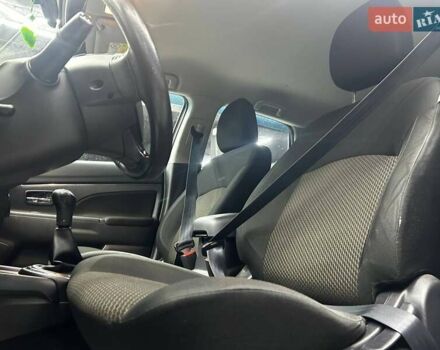 Серый Мицубиси АСХ, объемом двигателя 1.59 л и пробегом 66 тыс. км за 16300 $, фото 9 на Automoto.ua