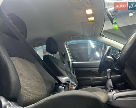 Серый Мицубиси АСХ, объемом двигателя 1.59 л и пробегом 66 тыс. км за 16300 $, фото 19 на Automoto.ua