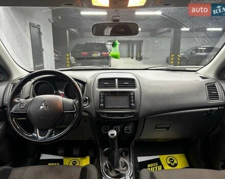 Серый Мицубиси АСХ, объемом двигателя 1.59 л и пробегом 66 тыс. км за 16300 $, фото 11 на Automoto.ua