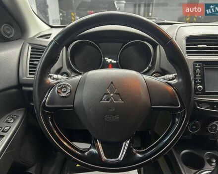 Серый Мицубиси АСХ, объемом двигателя 1.59 л и пробегом 66 тыс. км за 16300 $, фото 13 на Automoto.ua