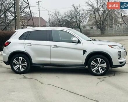 Серый Мицубиси АСХ, объемом двигателя 2 л и пробегом 56 тыс. км за 18500 $, фото 7 на Automoto.ua