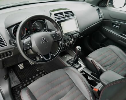 Серый Мицубиси АСХ, объемом двигателя 2 л и пробегом 25 тыс. км за 3400 $, фото 9 на Automoto.ua