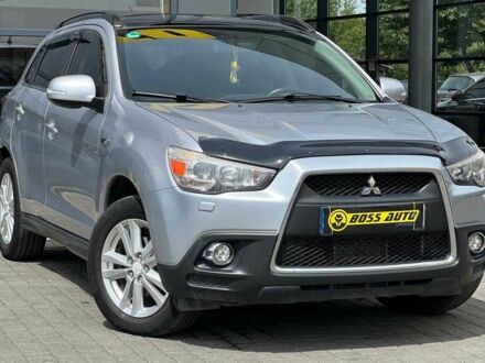 Серый Мицубиси АСХ, объемом двигателя 1.8 л и пробегом 183 тыс. км за 10500 $, фото 1 на Automoto.ua