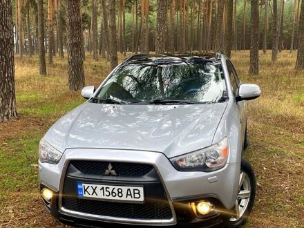 Серый Мицубиси АСХ, объемом двигателя 1.8 л и пробегом 250 тыс. км за 9150 $, фото 1 на Automoto.ua