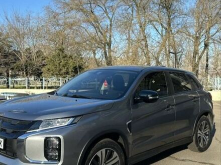 Міцубісі АСХ 2020 у Чорноморську (Іллічівську) на Automoto.ua Сірий Міцубісі АСХ, об'ємом двигуна 2 л та пробігом 75 тис. км за 16900 $, фото 1 на Automoto.ua
