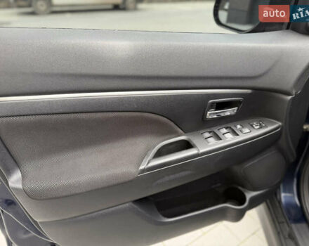 Синий Мицубиси АСХ, объемом двигателя 1.8 л и пробегом 180 тыс. км за 9200 $, фото 25 на Automoto.ua