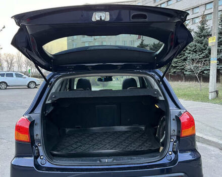 Синій Міцубісі АСХ, об'ємом двигуна 2 л та пробігом 242 тис. км за 9999 $, фото 16 на Automoto.ua