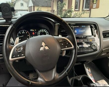 Красный Мицубиси Аиртрек, объемом двигателя 2.3 л и пробегом 260 тыс. км за 12000 $, фото 4 на Automoto.ua