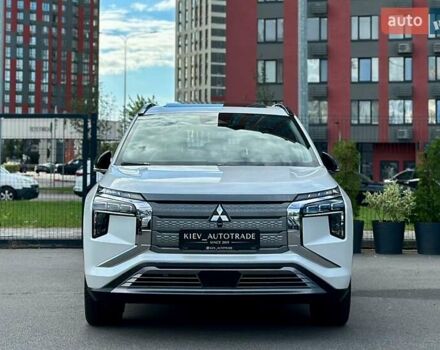 Мицубиси Аиртрек, объемом двигателя 0 л и пробегом 1 тыс. км за 28500 $, фото 2 на Automoto.ua