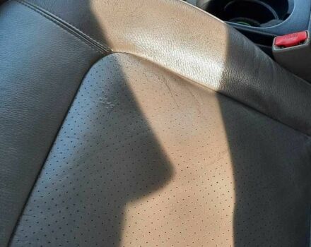 Сірий Міцубісі Аіртрек, об'ємом двигуна 2.4 л та пробігом 299 тис. км за 6099 $, фото 4 на Automoto.ua