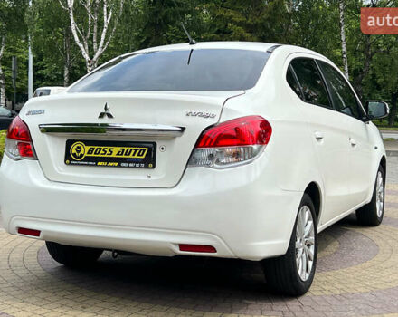 Мицубиси Эттрейдж 2014 в Львове на Automoto.ua Белый Мицубиси Эттрейдж, объемом двигателя 1.2 л и пробегом 191 тыс. км за 5999 $, фото 6 на Automoto.ua