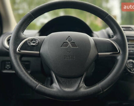 Мицубиси Эттрейдж 2014 в Львове на Automoto.ua Белый Мицубиси Эттрейдж, объемом двигателя 1.2 л и пробегом 191 тыс. км за 5999 $, фото 17 на Automoto.ua