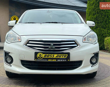 Мицубиси Эттрейдж 2014 в Львове на Automoto.ua Белый Мицубиси Эттрейдж, объемом двигателя 1.2 л и пробегом 191 тыс. км за 5999 $, фото 1 на Automoto.ua