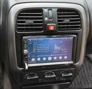 Красный Мицубиси Харизма, объемом двигателя 1.6 л и пробегом 367 тыс. км за 3200 $, фото 2 на Automoto.ua