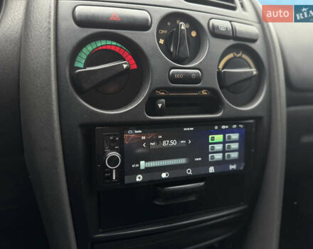 Красный Мицубиси Харизма, объемом двигателя 1.84 л и пробегом 172 тыс. км за 2990 $, фото 16 на Automoto.ua