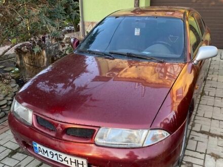 Міцубісі Харизма 1997 у Казатине на Automoto.ua Червоний Міцубісі Харизма, об'ємом двигуна 1.8 л та пробігом 200 тис. км за 1500 $, фото 1 на Automoto.ua