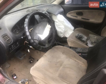 Мицубиси Харизма, объемом двигателя 1.8 л и пробегом 213 тыс. км за 450 $, фото 4 на Automoto.ua