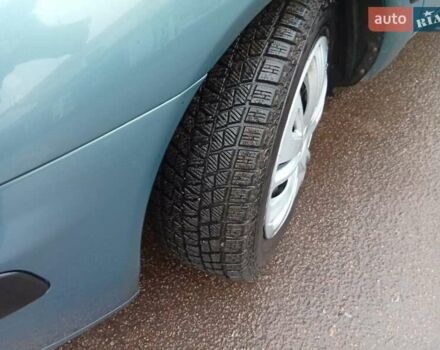 Міцубісі Харизма, об'ємом двигуна 1.6 л та пробігом 436 тис. км за 2500 $, фото 3 на Automoto.ua