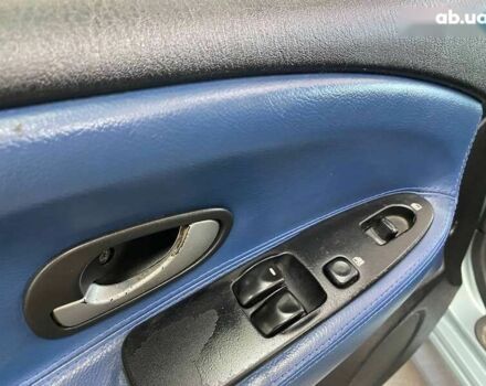 Міцубісі Харизма, об'ємом двигуна 1.6 л та пробігом 346 тис. км за 2990 $, фото 15 на Automoto.ua