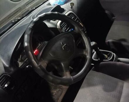 Мицубиси Харизма, объемом двигателя 0 л и пробегом 250 тыс. км за 3200 $, фото 9 на Automoto.ua