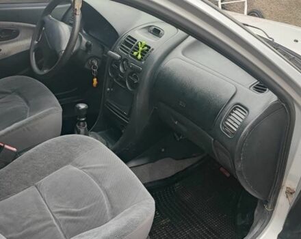 Серый Мицубиси Харизма, объемом двигателя 1.6 л и пробегом 1 тыс. км за 1400 $, фото 7 на Automoto.ua