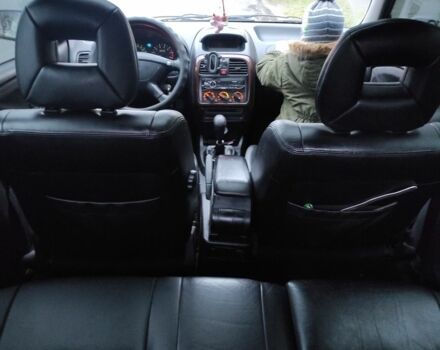 Сірий Міцубісі Харизма, об'ємом двигуна 1.8 л та пробігом 379 тис. км за 1307 $, фото 5 на Automoto.ua