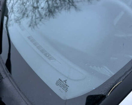 Серый Мицубиси Харизма, объемом двигателя 1.6 л и пробегом 340 тыс. км за 2000 $, фото 6 на Automoto.ua