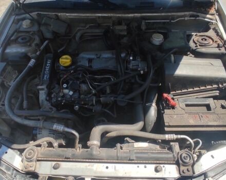 Сірий Міцубісі Харизма, об'ємом двигуна 1.9 л та пробігом 250 тис. км за 800 $, фото 5 на Automoto.ua